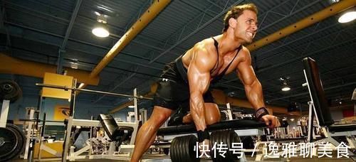 菱形肌|既要背变宽,还要线条好!高手练背都是怎么做?