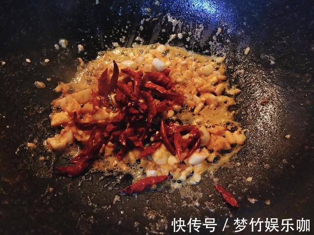 香辣虾|热天这菜真抢手,鲜美又补钙,好吃还不长肉,全家都爱吃