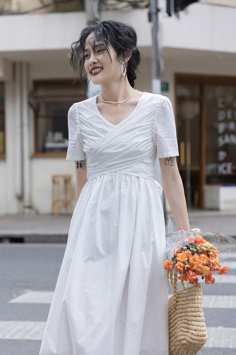 时髦|适合夏季穿的4种颜色,清新自然又有活力感,百搭时髦不挑人