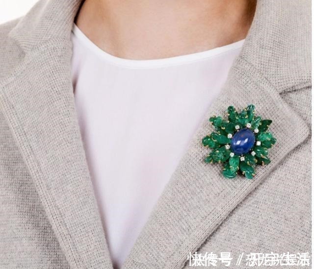 英寸#一枚重达16克拉的古董级星光蓝宝石胸针,为何如此让人着迷