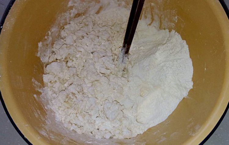 烙死面饼，牢牢记住“和面方法”，做好后柔软不硬，放凉也好吃