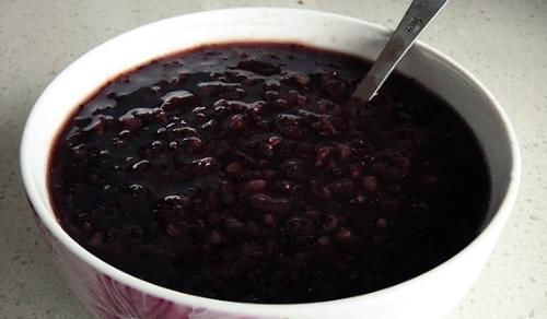 例假|女生“例假”期间,多吃这6种食物,清除子宫毒素,远离妇科病