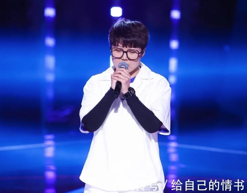 奶茶|孫楠曾翻唱的《善變》原唱,王靖雯是如何,從奶茶店小妹到歌手?