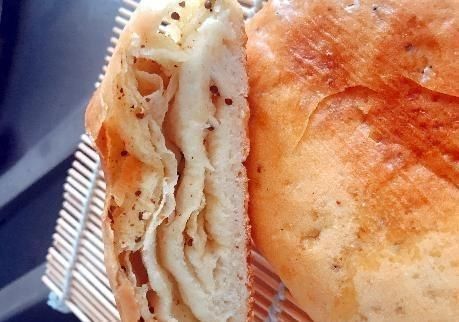 正确做法|烙饼时，开水烫面还是加鸡蛋？早餐摊主：都不对，教你正确做法