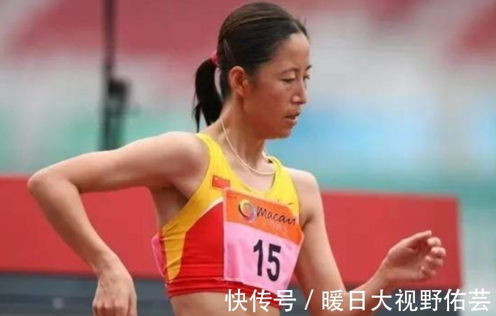 运动员|奥运冠军王丽萍：赛前不被看好，夺冠后找不到国旗，空手绕场庆祝