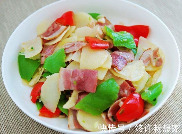 培根|美食推荐家常肉末豆腐,培根土豆片,锅巴土豆,胡萝卜炒荷兰豆