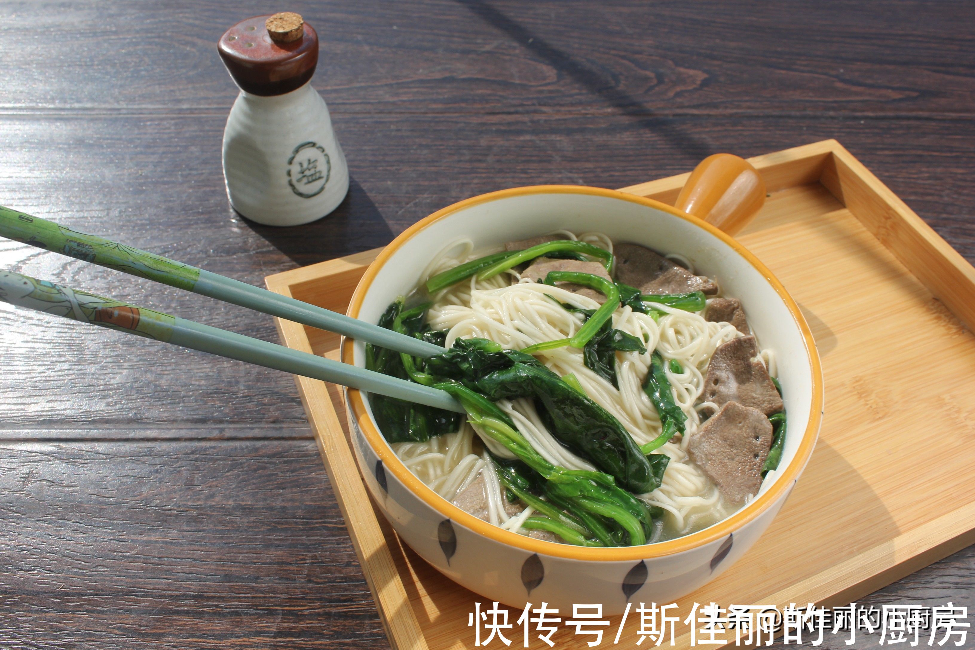 天冷儿子就馋这早餐，我家每周必做3次，每次煮一锅连汁都不剩下