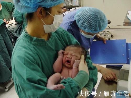 实习|产妇分娩时自尊心会遭受多大打击?不让穿裤子仅仅是开始……