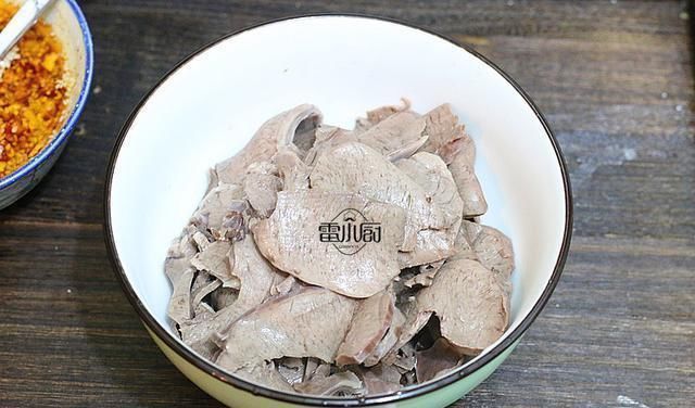 这个菜,很多人想吃不会做,养心补血,不会也要学