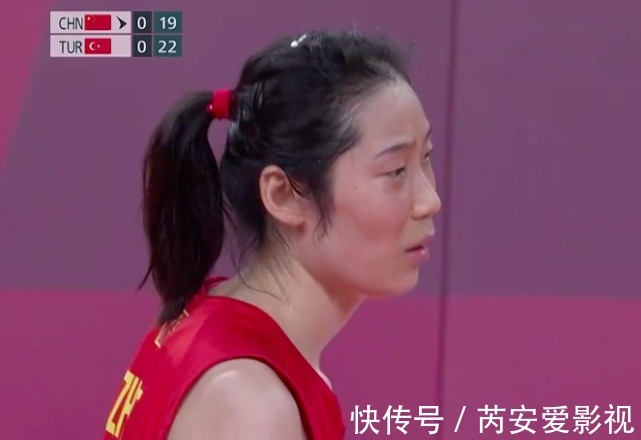 世锦赛|郎平含泪给出最后建议,朱婷却仍义无反顾出战,女排队长令人担忧