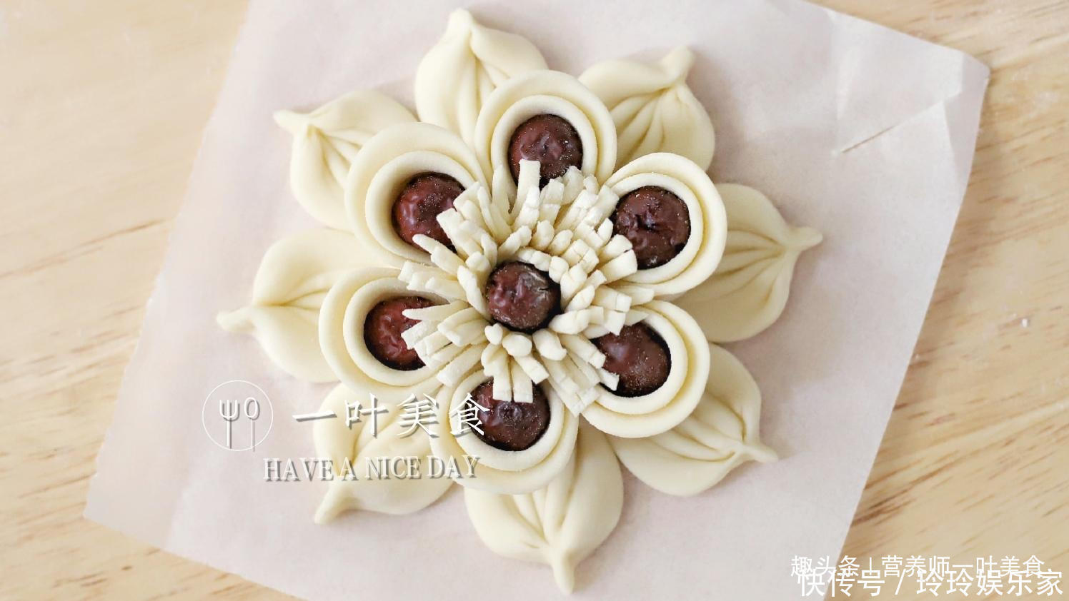 面食|年夜饭花样面食,枣花馍寓意好,做法简单,松软光滑白净红枣馒头