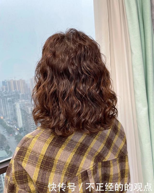 波波头|女士最好看的发型有哪些这21款很不错,很美很女神