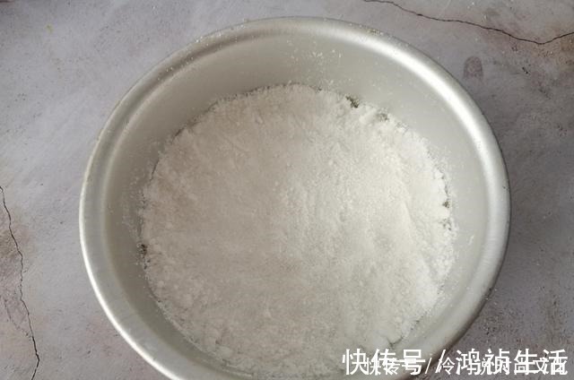 常吃|冬天手脚冰凉多吃它,每天3颗好处多,不煲汤也不煮粥,记得常吃