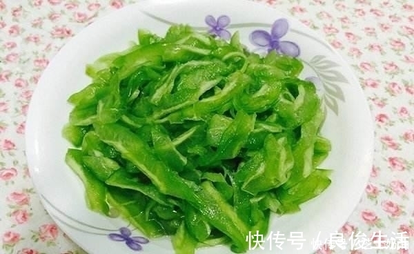 木耳多糖|糖尿病吃饭时,记住“3吃3不吃”,体内“血糖”乖乖降下来!