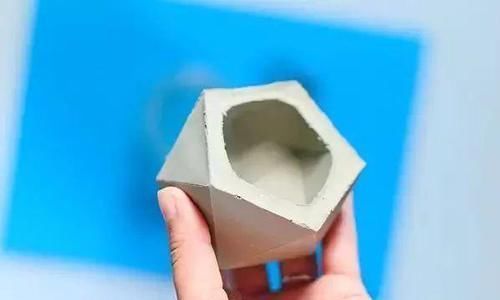 制作水泥花盆|用硬纸皮制作精美的水泥几何花盆,用来种多肉植物太好看了