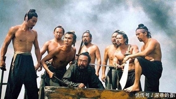 丁海峰|央视版水浒传哪个演员身材最好看了呼延灼才知道武松太弱