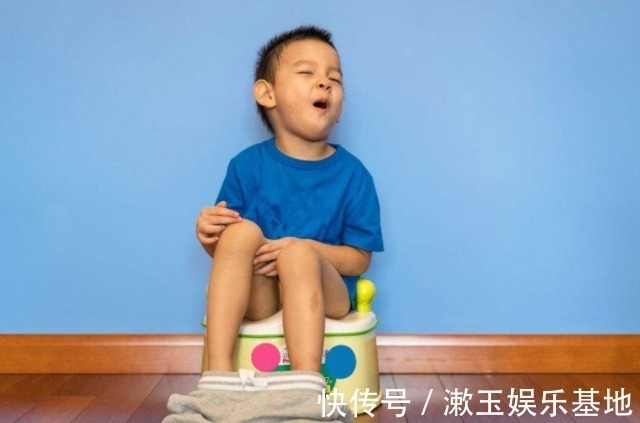 蛔虫|孩子有这6大症状,表明肚子里长了“蛔虫”,家长们要重视起来!