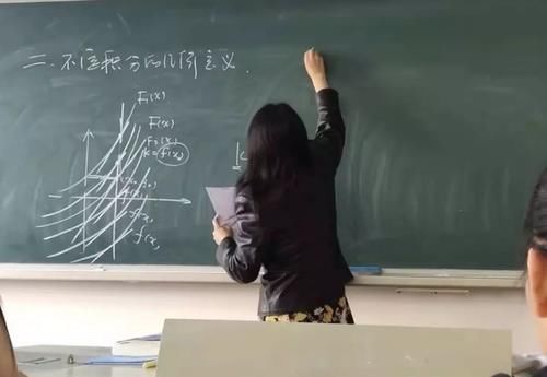 甲状腺结节|甲状腺的“知音”找到了,不是西红柿,没事常吃,或有助结节消散