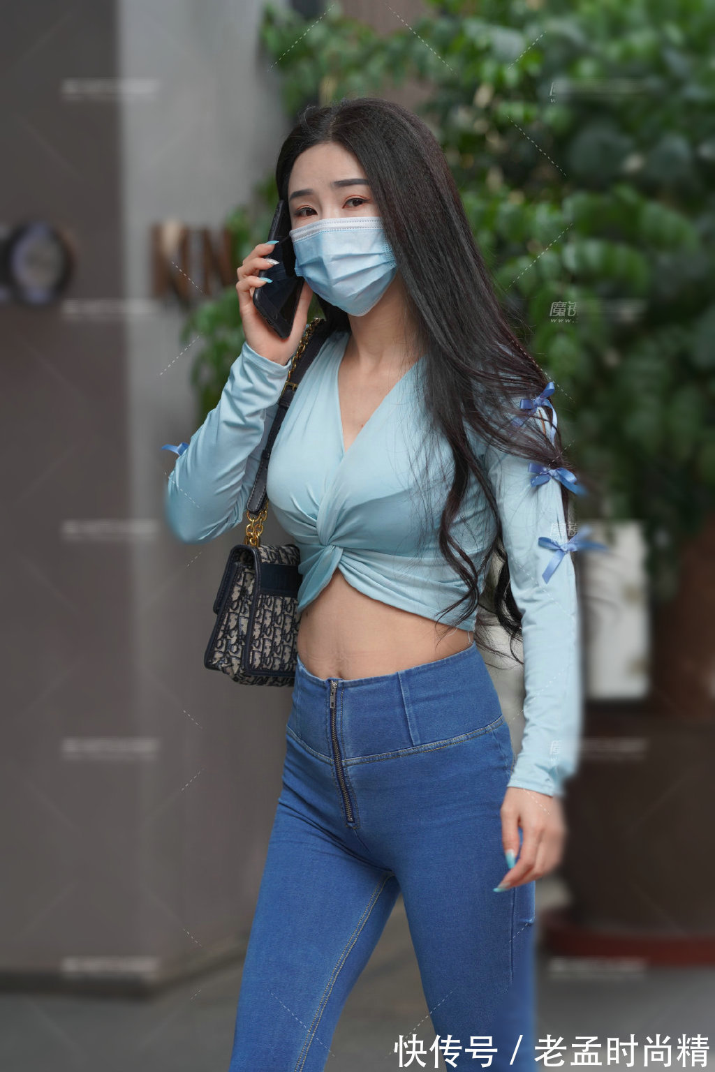 牛仔裤|牛仔裤搭配高跟鞋, 自然展现出女性最迷人的自信, 兼具优雅与舒适