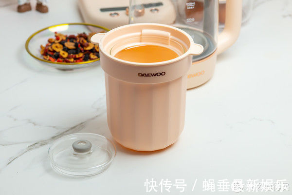 养生茶|人到中年不由己,保温杯里泡枸杞!秋季养生实用工具,大宇养生壶使用体验