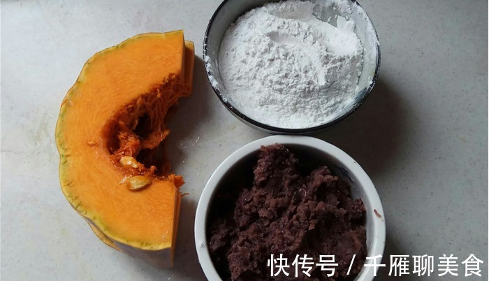 电饼铛|南瓜加上豆沙馅做出来的小饼,个个黄金酥脆,看着都流口水