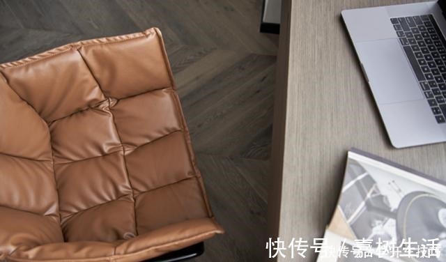 视觉效果|这是我见过最新潮的家，悬空电视墙，沙发墙、走廊极致利用，聪明！