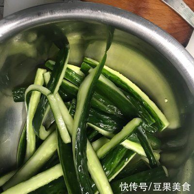 没有什么是一份凉拌青瓜解决不了的