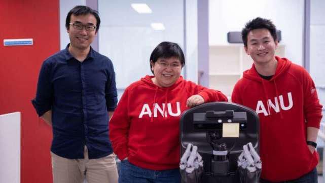 kurni行为更好的机器人：研究人员帮助机器人解决和照顾机器人