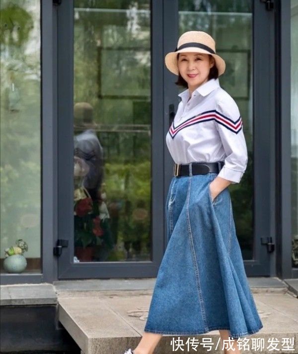 穿搭|爱美不分年纪，65岁的奶奶用穿搭圈粉无数，这才是老人该有的装扮