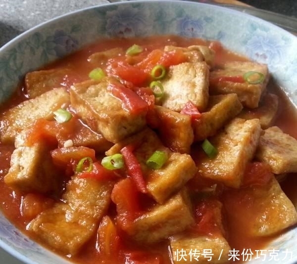 美食推荐:土豆炒芹菜,菠菜拌猪肝,西红柿豆腐,老干妈炒腰花