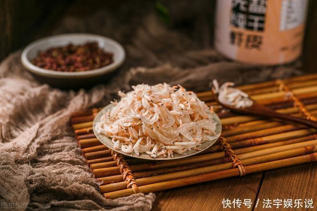 买虾皮时,“生虾皮”和“熟虾皮”要分清,二者差别大,别买错