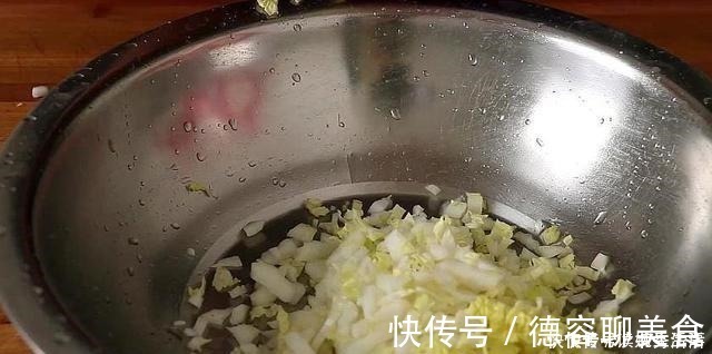 菜团|吃了半辈子玉米面,这种做法还是头一次见,营养健康,真馋人