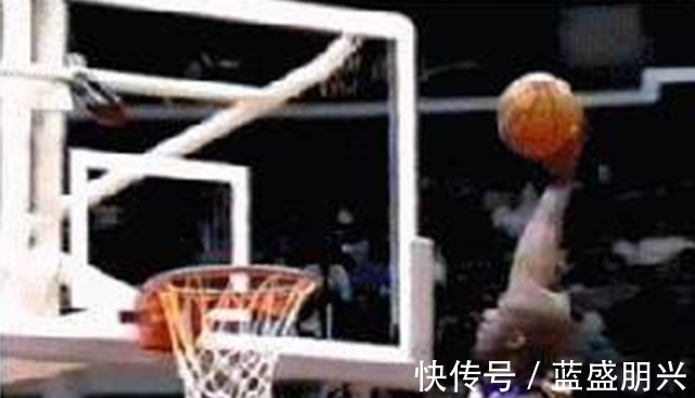 麦迪|看了这5张照片,你就知道奥尼尔天赋真的算是“非人类”!