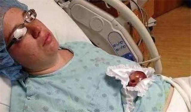 童话|童话里的“拇指姑娘”走进现实,一出生仅25厘米,如今美出泡儿