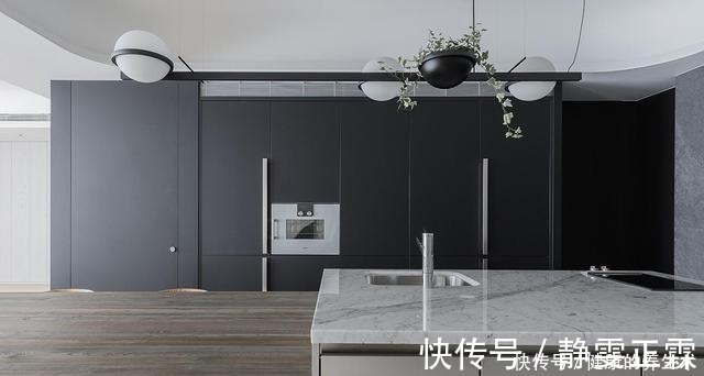 简约|有钱就买大平层吧!320㎡打造简约轻奢范,进屋太羡慕了!