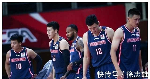 杜锋|顺德赛区马布里和雅尼斯有一拼,邱彪也难受,杜锋躺着进季后赛