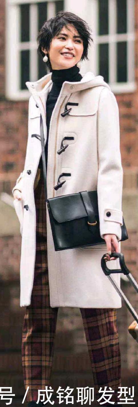 牛角扣|冬天大衣只买对的不买贵的,优雅时尚的白色长款,美得高级有腔调