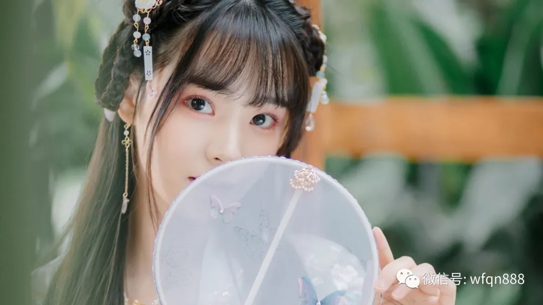 长门怨!李白最生动的爱情诗,通篇大白话,却写尽初恋少女的春心萌动