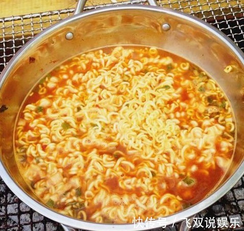 纤手|为什么你煮的方便面不好吃因为少了一步，泡多少次都白搭！