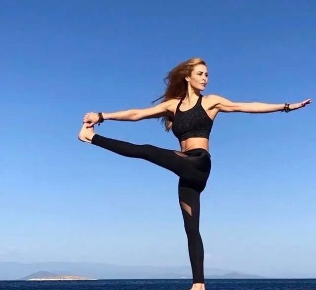 脚趾球|(教培内容,建议收藏)你在练瑜伽还是摆样子,看脚掌就知道!