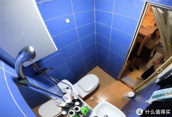 屋子|生活艺术家 篇三十二:买不起房的香港夫妻,住在9㎡的小屋里,他们却说:住出了幸福感