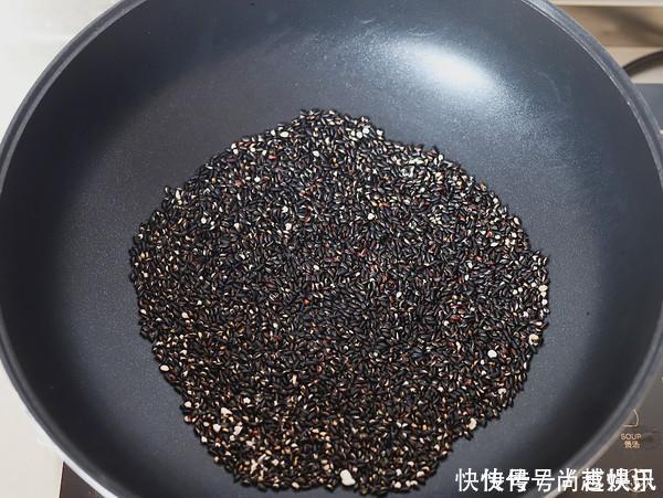 花青素|“天然花青素”被发现,每天拿它泡水喝,延缓衰老,40岁不显老