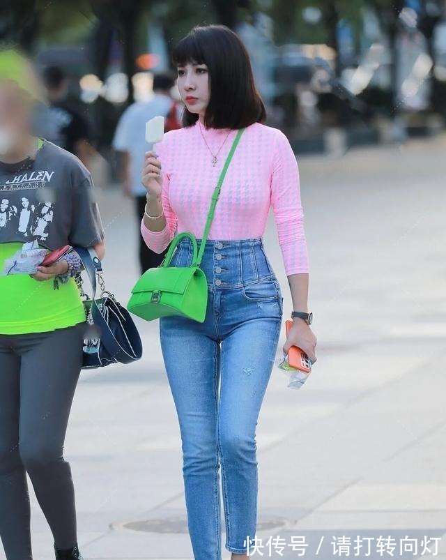 穿搭 瑜伽裤遮肉的穿搭秘籍,少不了休闲裤装的修饰,仪态典雅!