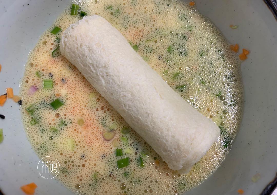 拉丝|最近孩子迷上它，早餐宵夜都要吃，柔软焦香还拉丝，5分钟就搞定