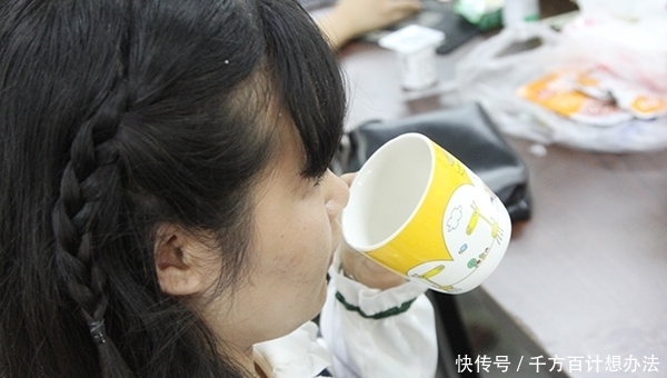 总喝桶装矿泉水,很少喝烧开的自来水,对身体健康是否会有影响?