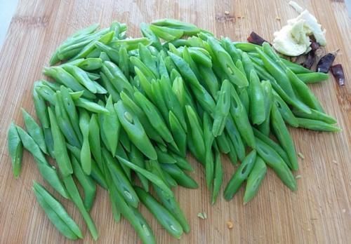 补血|吃猪肝不如吃它,铁是猪肝的2倍,补铁补血抗衰老,脸色红润精神好