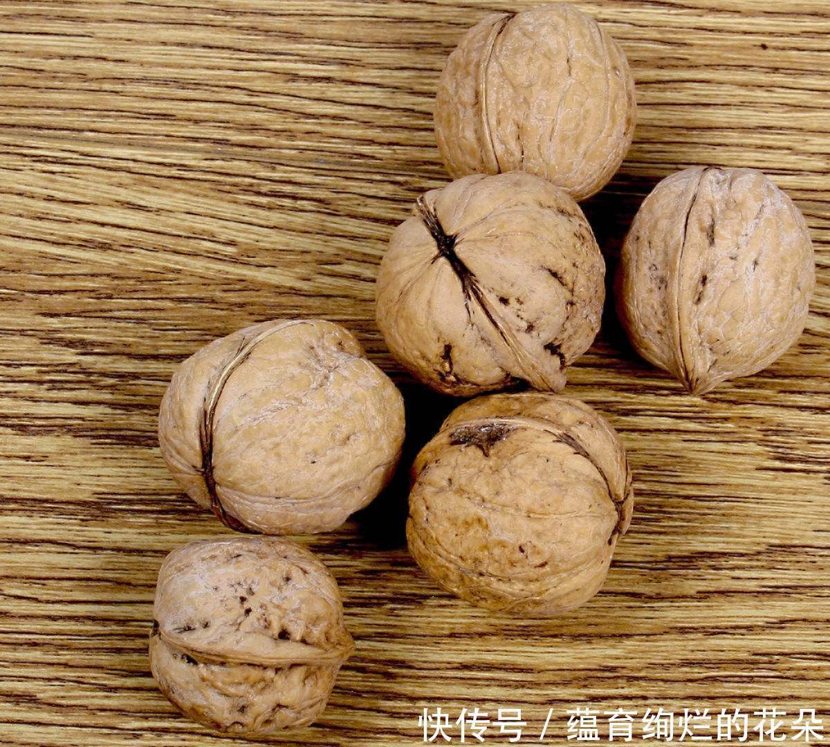 力发育好|怀孕期间该怎么吃?这4点别错过,对大人和宝宝都好