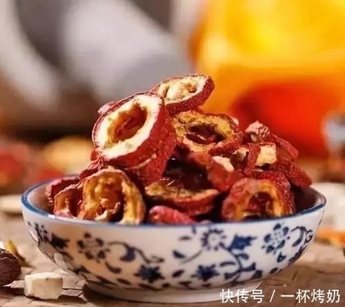 红润|红枣和它一起泡, 每天一杯, 7天身体内湿气消, 脸色更红润!