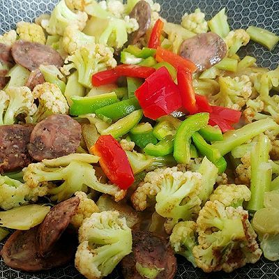 五香肉肠焖花菜