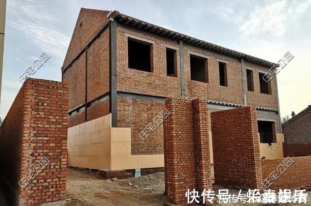 发朋友圈|刘女士用重钢结构打造中式农村小院，工人师傅纷纷拍照发朋友圈！